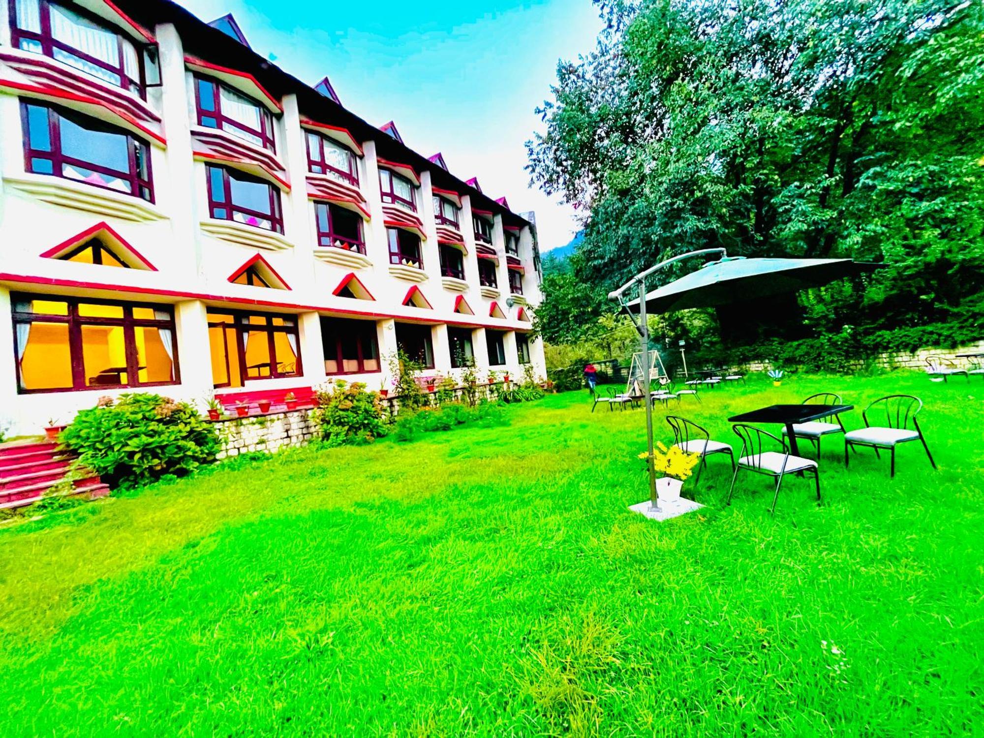 The Sagar Resort - Few Steps From Manali Mall Road Manāli Exterior foto
